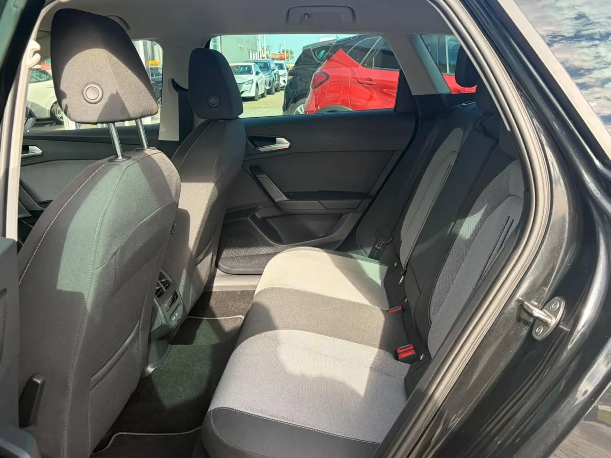 1.0 EcoTSI Style Business Intense|Automaat|Inklapbare Trekhaak|Camera|Apple Carplay+Android Auto