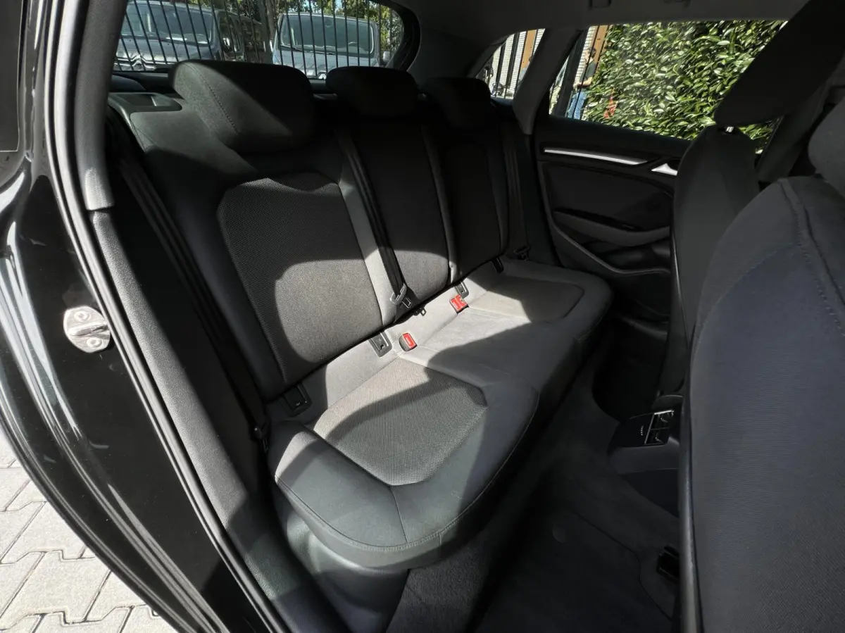 30 TDI S-TRONIC Design Pro Line Plus, FACELIFT, EURO6, NAVIGATIE, CRUISE CONTROL, CLIMATECONTROL, CAMERA, TREKHAAK, LICHTMETAAL 18"