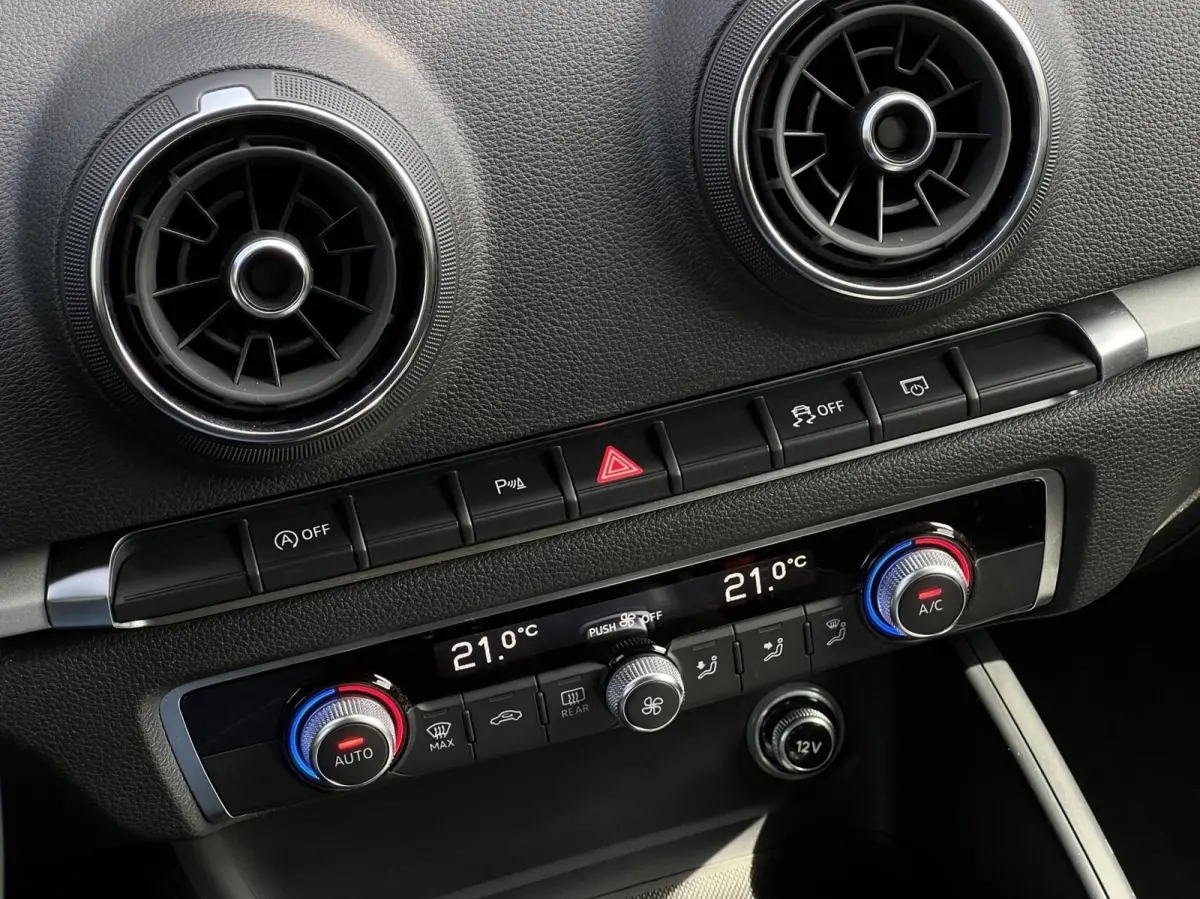 30 TDI S-TRONIC Design Pro Line Plus, FACELIFT, EURO6, NAVIGATIE, CRUISE CONTROL, CLIMATECONTROL, CAMERA, TREKHAAK, LICHTMETAAL 18"
