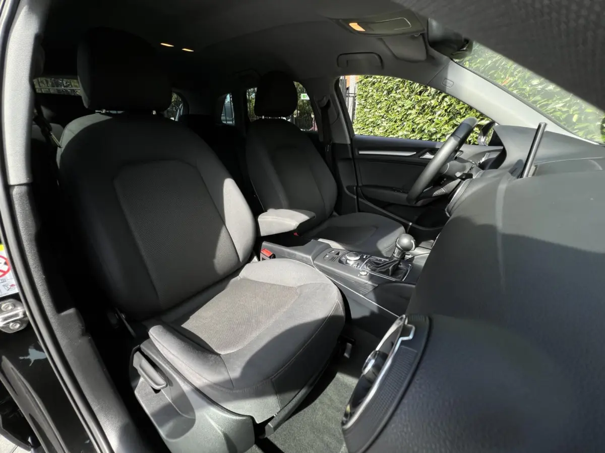 30 TDI S-TRONIC Design Pro Line Plus, FACELIFT, EURO6, NAVIGATIE, CRUISE CONTROL, CLIMATECONTROL, CAMERA, TREKHAAK, LICHTMETAAL 18"
