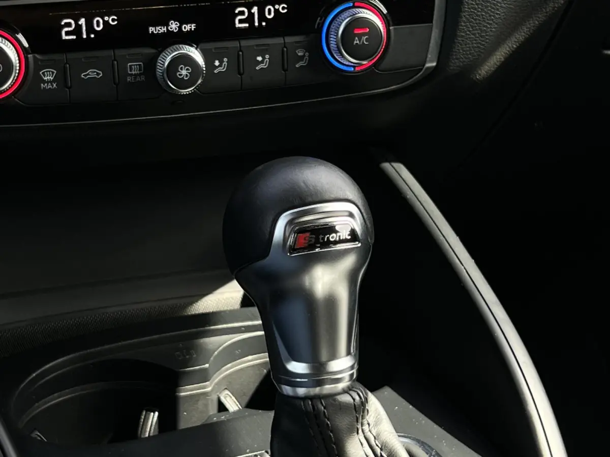 30 TDI S-TRONIC Design Pro Line Plus, FACELIFT, EURO6, NAVIGATIE, CRUISE CONTROL, CLIMATECONTROL, CAMERA, TREKHAAK, LICHTMETAAL 18"
