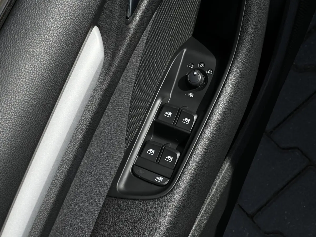 30 TDI S-TRONIC Design Pro Line Plus, FACELIFT, EURO6, NAVIGATIE, CRUISE CONTROL, CLIMATECONTROL, CAMERA, TREKHAAK, LICHTMETAAL 18"