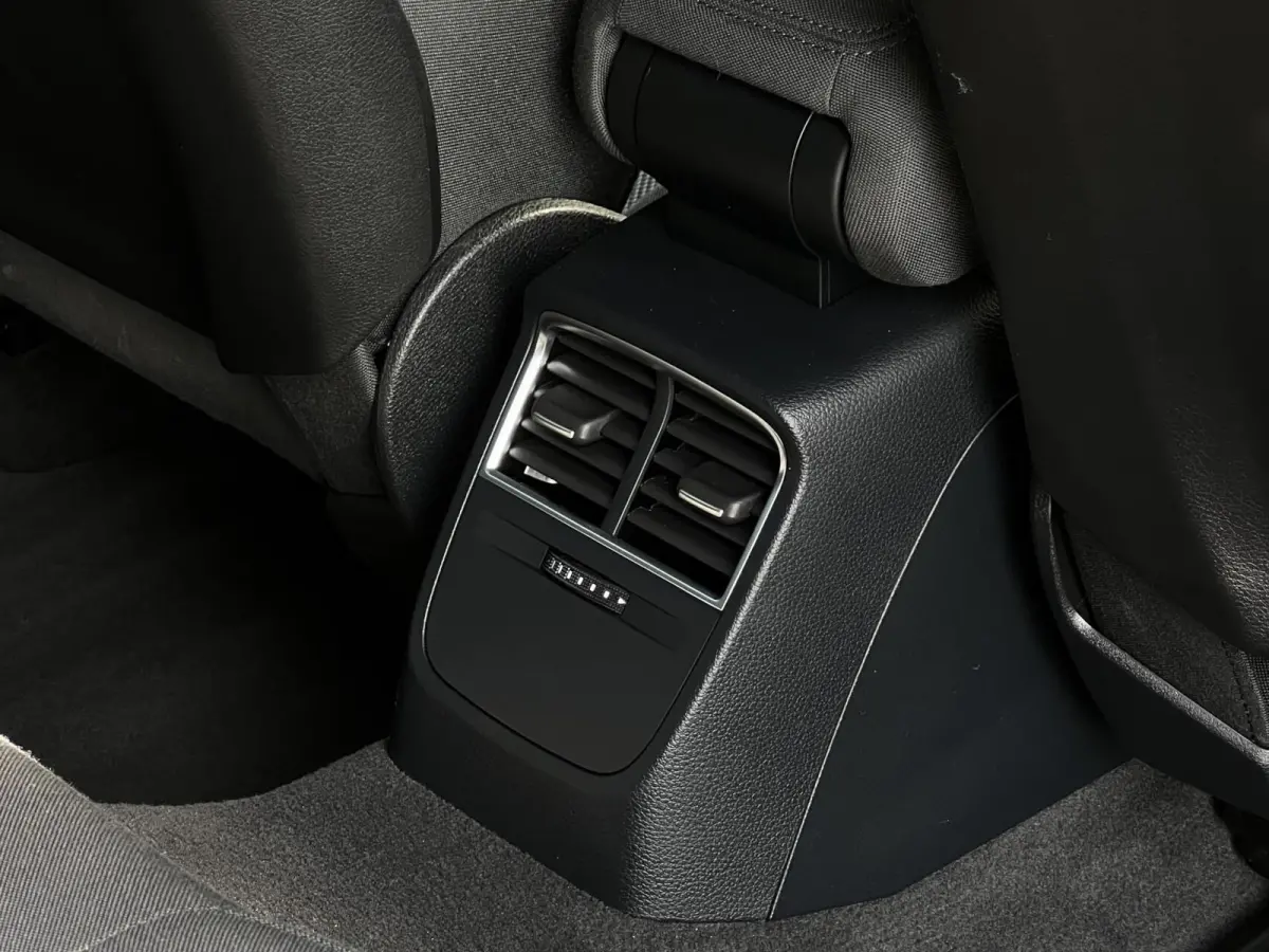 30 TDI S-TRONIC Design Pro Line Plus, FACELIFT, EURO6, NAVIGATIE, CRUISE CONTROL, CLIMATECONTROL, CAMERA, TREKHAAK, LICHTMETAAL 18"