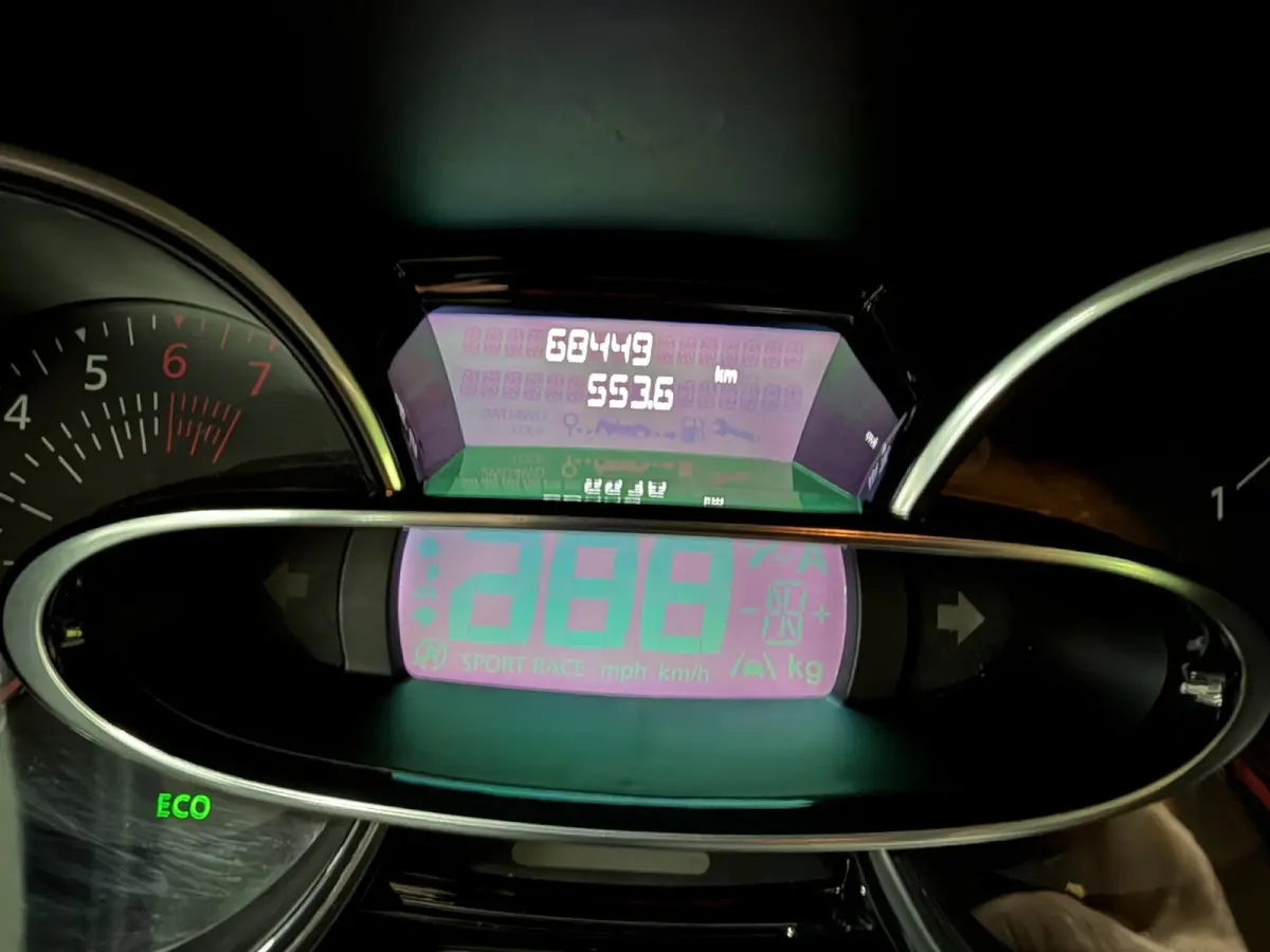 0.9 TCe Limited 68DKM/ NAVI/AIRCO/MP3/PDC/CRUISE///