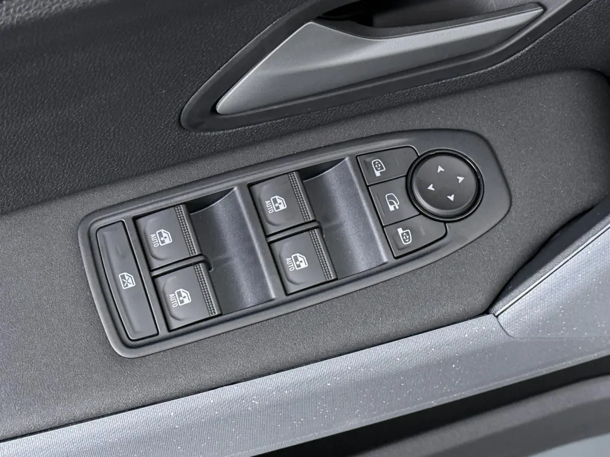 limited edition hybrid 155 | Navigatie | Stoel-, Stuur- & Voorruitverw. |