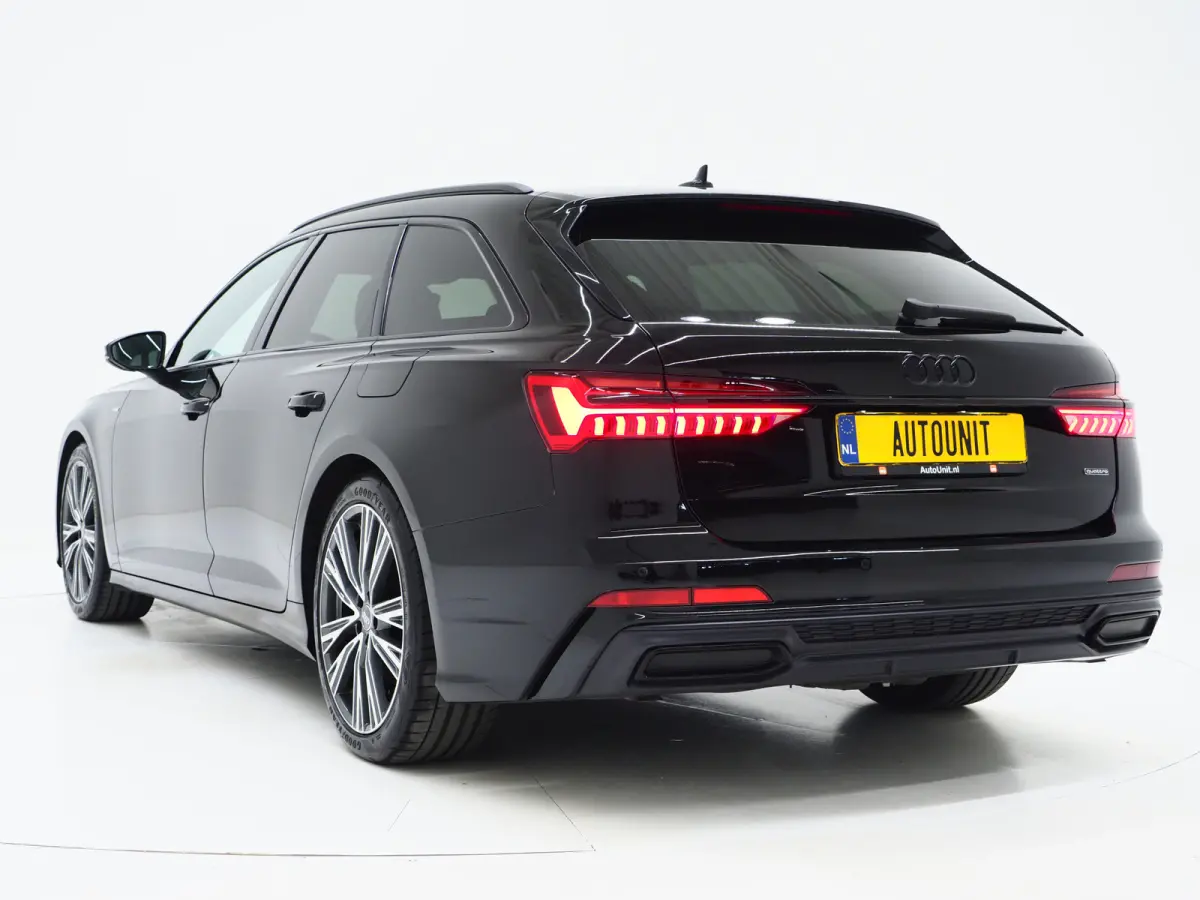 55 TFSI e quattro Competition | Leder/Alcantara | Memory | Cruise | PDC | Donkere Hemel | Sportstuur | Carplay