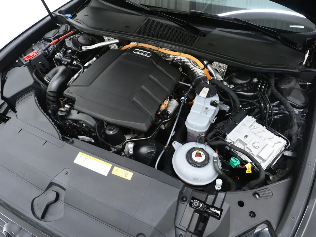 55 TFSI e quattro Competition | Leder/Alcantara | Memory | Cruise | PDC | Donkere Hemel | Sportstuur | Carplay