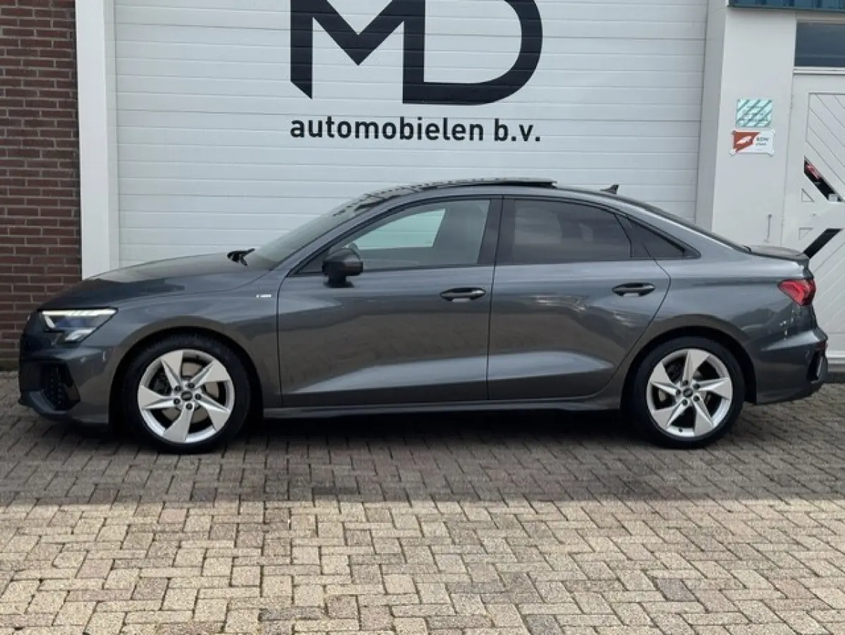 30 TFSI S edition -Panorama-Virtual-Matrix