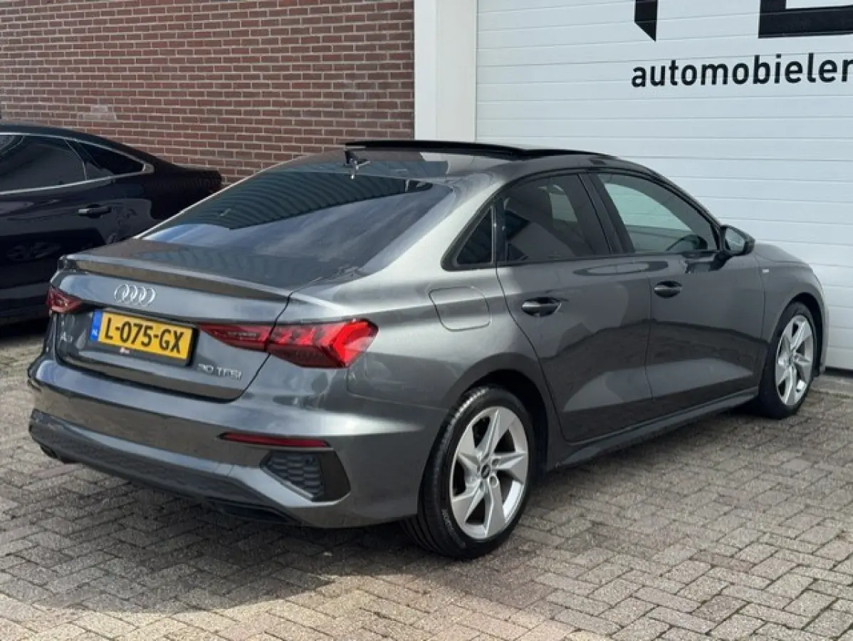 30 TFSI S edition -Panorama-Virtual-Matrix