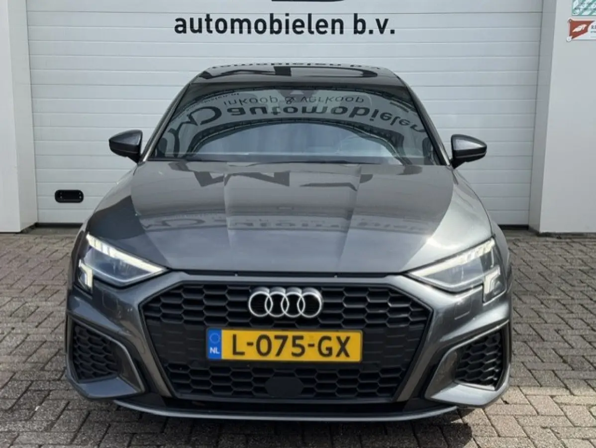 30 TFSI S edition -Panorama-Virtual-Matrix