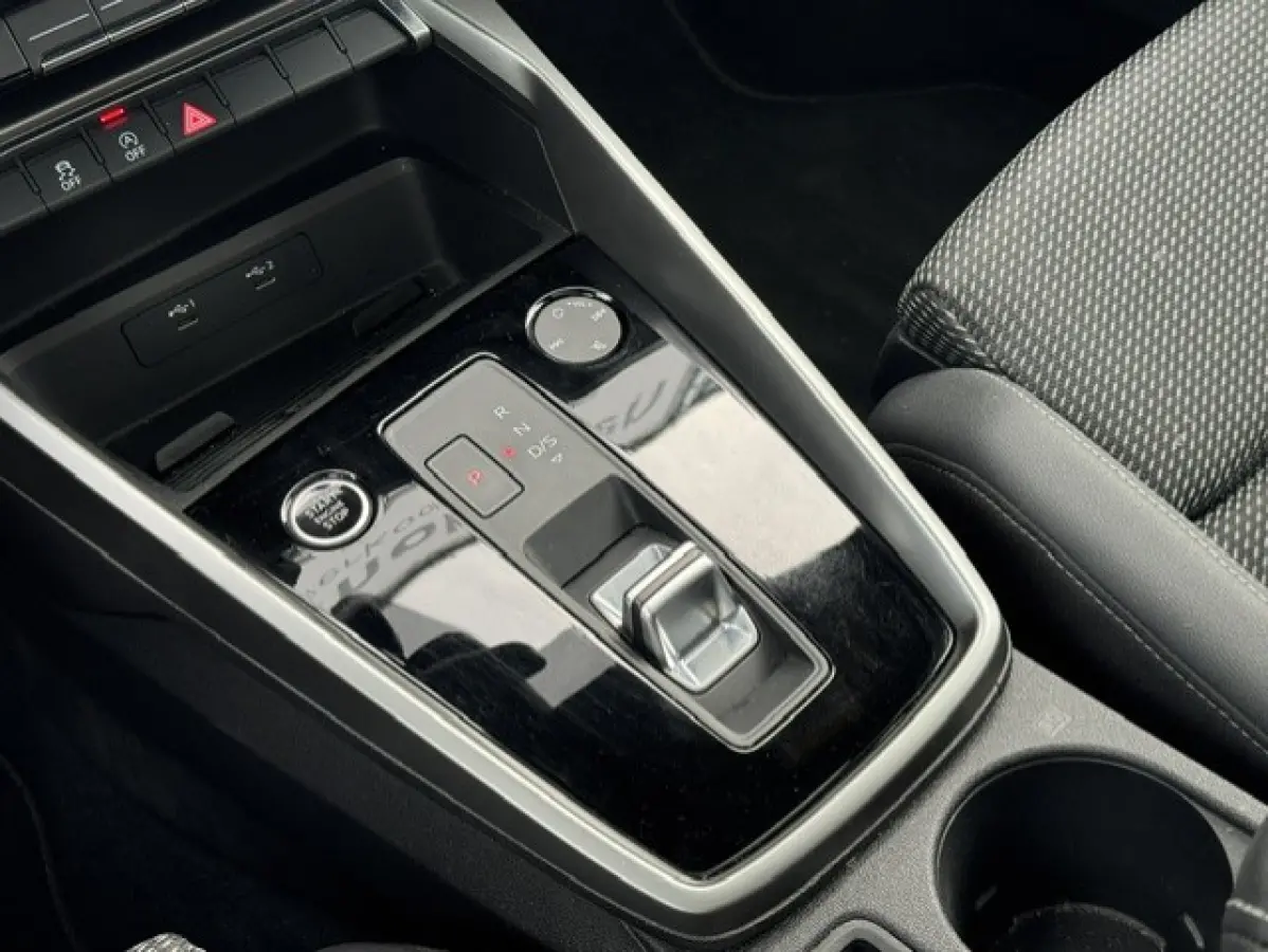 30 TFSI S edition -Panorama-Virtual-Matrix