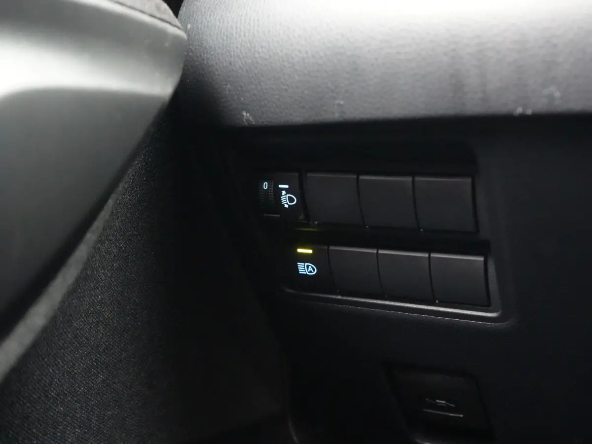 1.5 Hybrid Style | CAMERA | CRUISE CONTROL | APPLE CARPLAY& ANDROID AUTO | AUTOMAAT | LM VELGEN |
