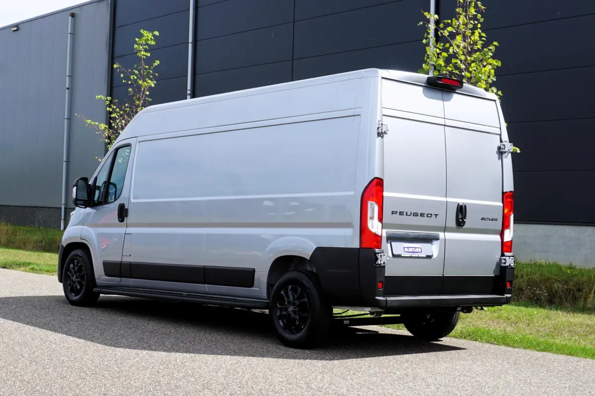 2.2 BlueHDi 180 L3H2 3.5t Nieuw en BPM vrij |180 pk automaat |2e airbag |Groot scherm |Navi |Climate control |Cruise |Metallic |Mooie camperbasis