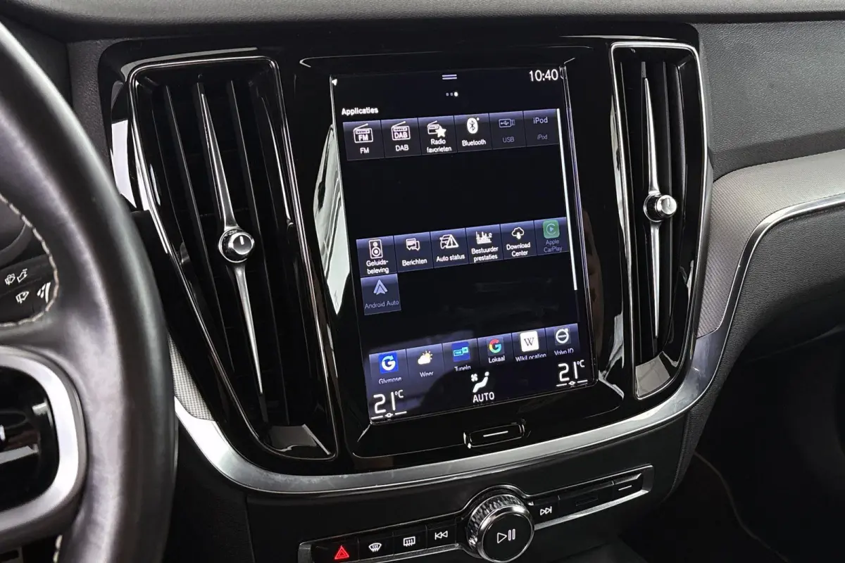 2.0 B3 R-Design Bowers&Wilkins Leder Memory Camera Carplay 19"