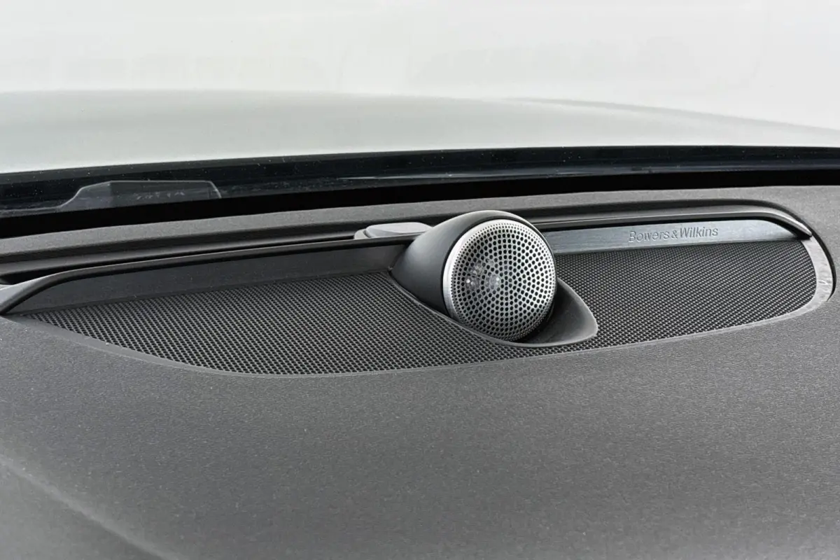 2.0 B3 R-Design Bowers&Wilkins Leder Memory Camera Carplay 19"