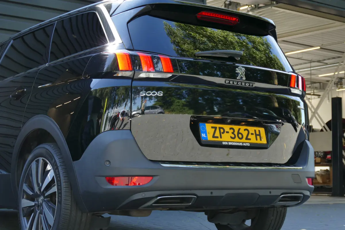 1.2 PURETECH 130PK 7-ZITS GT-LINE / CAMERA / PANO.DAK / ELEKTR. ACHTERKLEP / KEYLESS / FULL-LED / 19"LMV / NAVI / CLIMA / PDC / BLUETOOTH / CRUISECONTROL / SCHITTERENDE STAAT !!