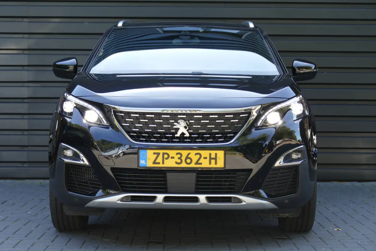 1.2 PURETECH 130PK 7-ZITS GT-LINE / CAMERA / PANO.DAK / ELEKTR. ACHTERKLEP / KEYLESS / FULL-LED / 19"LMV / NAVI / CLIMA / PDC / BLUETOOTH / CRUISECONTROL / SCHITTERENDE STAAT !!