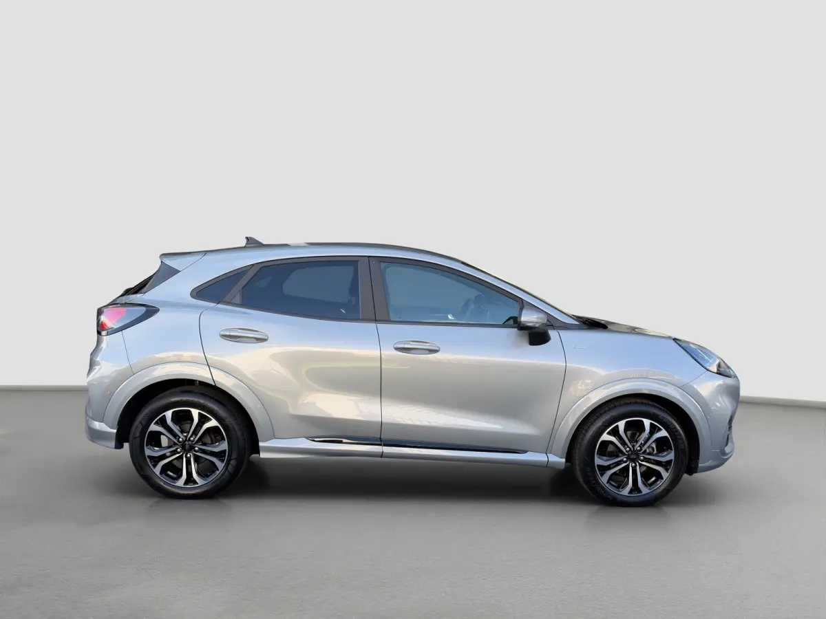 1.0 EcoBoost 125pk ST-Line | Camera | Carplay | Parkeersensoren | Navigatie | Cruise controle | Draadlos alden | Full LED | Parkeersensoren | Stoelverwarming | Stuurverwarming