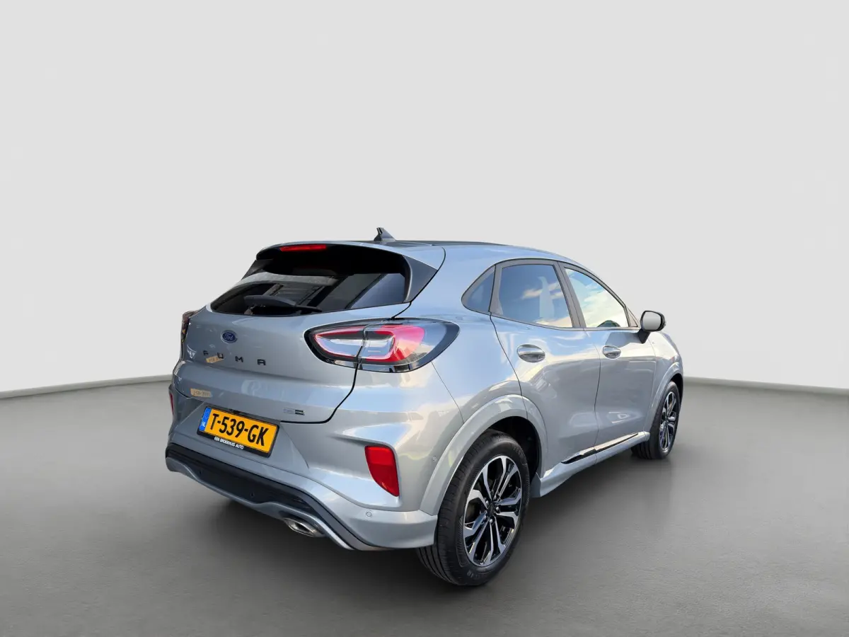 1.0 EcoBoost 125pk ST-Line | Camera | Carplay | Parkeersensoren | Navigatie | Cruise controle | Draadlos alden | Full LED | Parkeersensoren | Stoelverwarming | Stuurverwarming