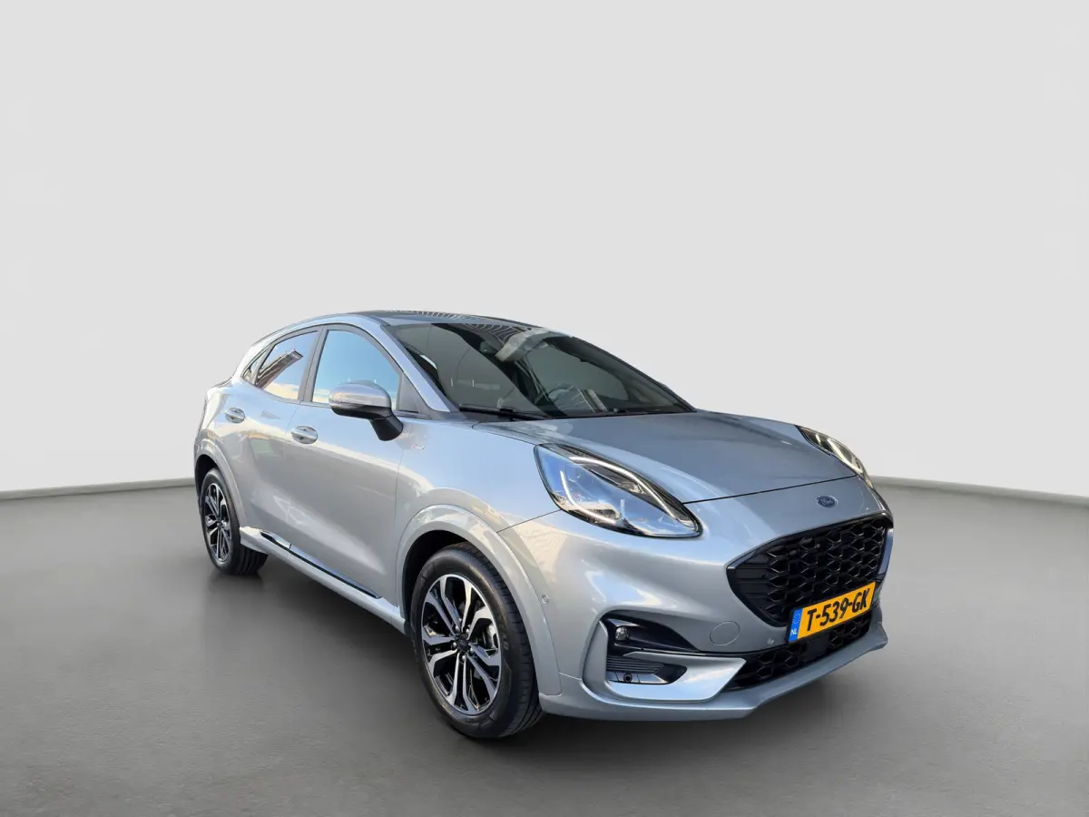 1.0 EcoBoost 125pk ST-Line | Camera | Carplay | Parkeersensoren | Navigatie | Cruise controle | Draadlos alden | Full LED | Parkeersensoren | Stoelverwarming | Stuurverwarming