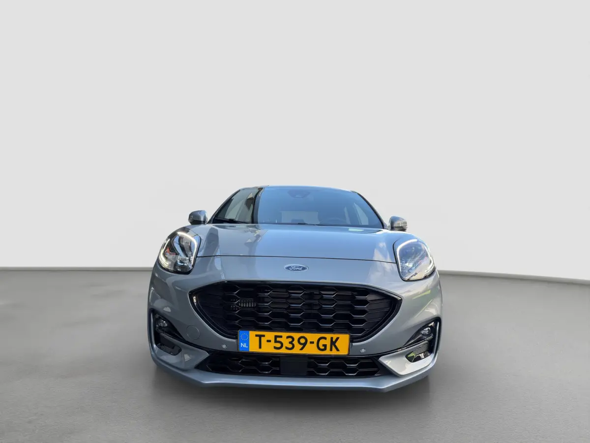1.0 EcoBoost 125pk ST-Line | Camera | Carplay | Parkeersensoren | Navigatie | Cruise controle | Draadlos alden | Full LED | Parkeersensoren | Stoelverwarming | Stuurverwarming