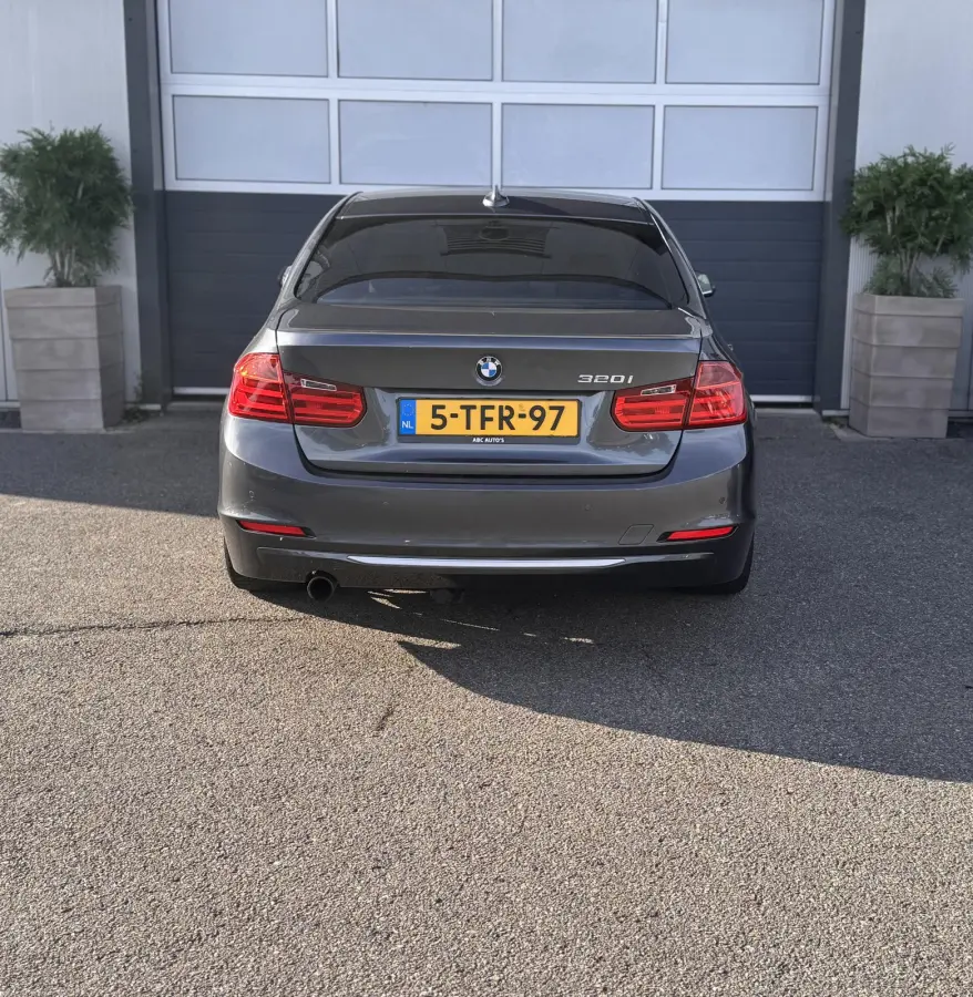 320i Executive Sport / Nap / Garantie / Airco / Navi / Cruise / Carplay /