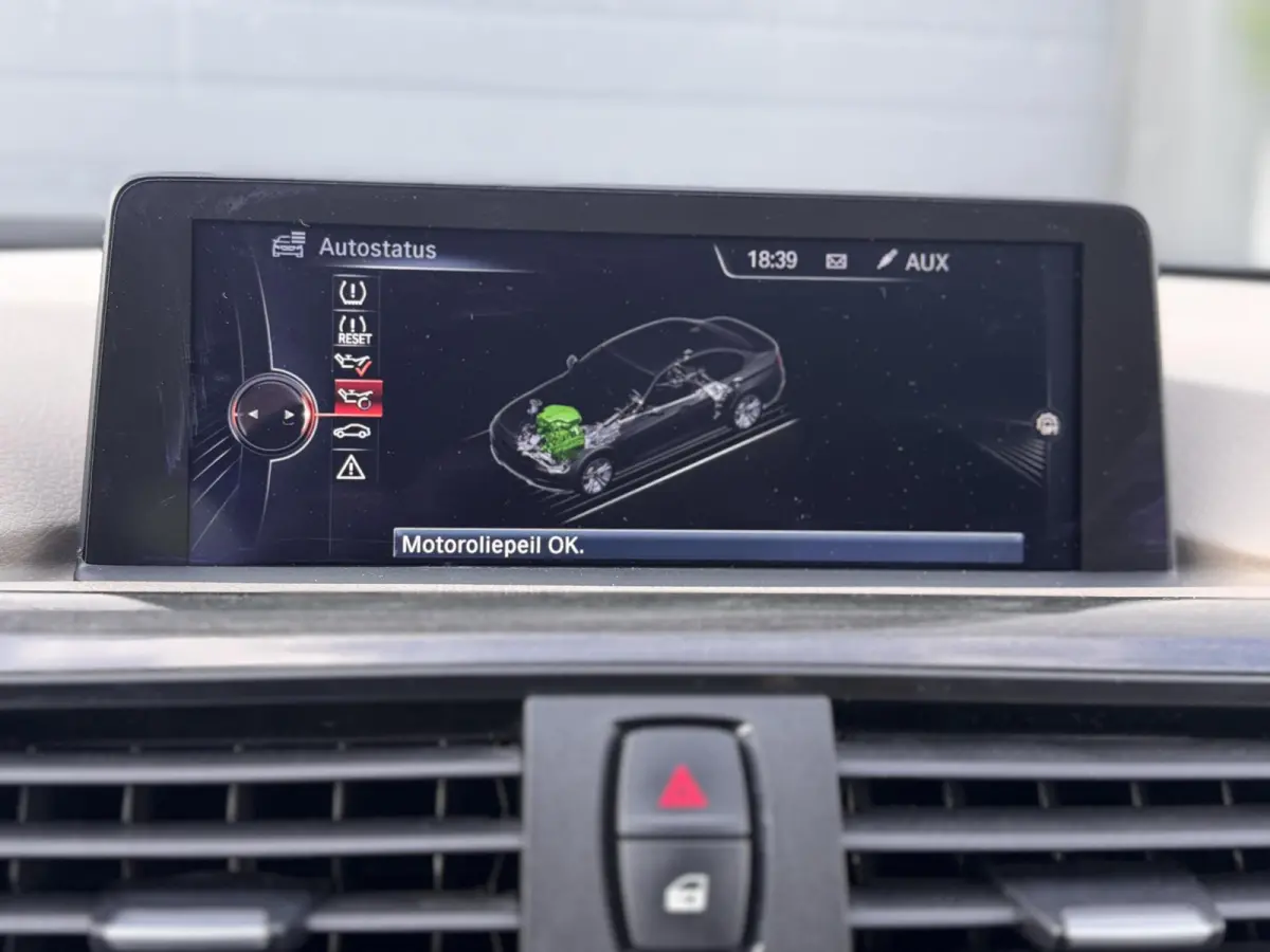 320i Executive Sport / Nap / Garantie / Airco / Navi / Cruise / Carplay /