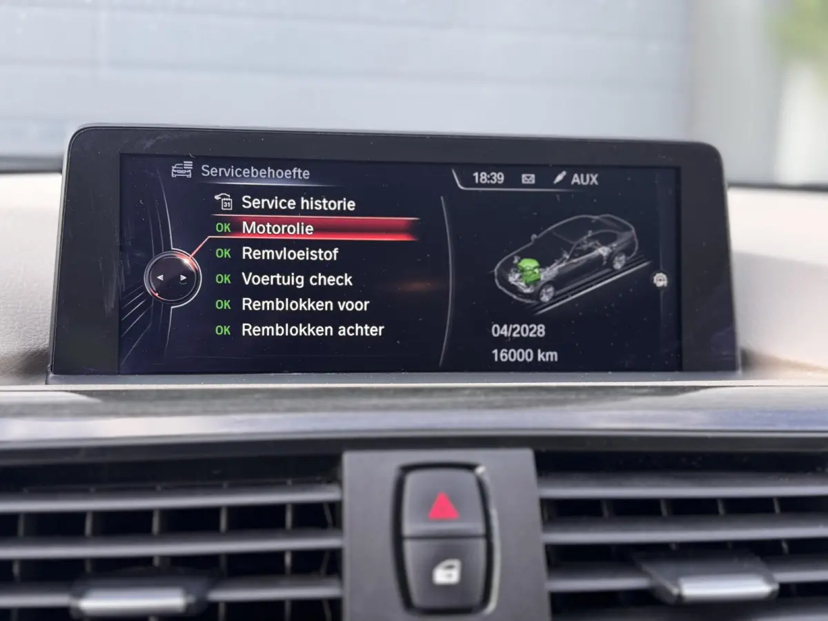 320i Executive Sport / Nap / Garantie / Airco / Navi / Cruise / Carplay /