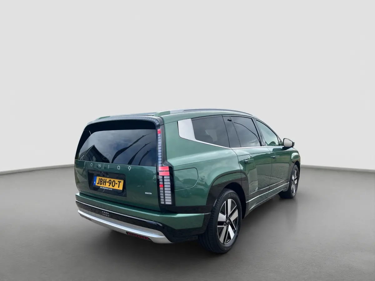 Connect+ AWD 7p. 110.3 kWh | Premium Audio | Adaptive cruise control | Dodehoek detectie | Leder | Niveauregeling | Schuifdak | Warmtepomp | Stoelverwarming | 360 graden camera | Elektrische