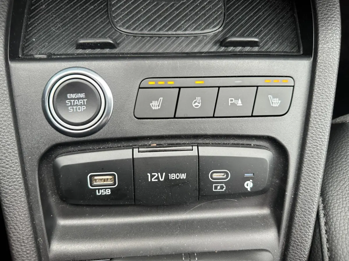 1.0 T-GDi MHEV GT-Line | AUTOMAAT | Schuif/Kanteldak | Stoel/Stuurverwarming | 10 Jaar Garantie |