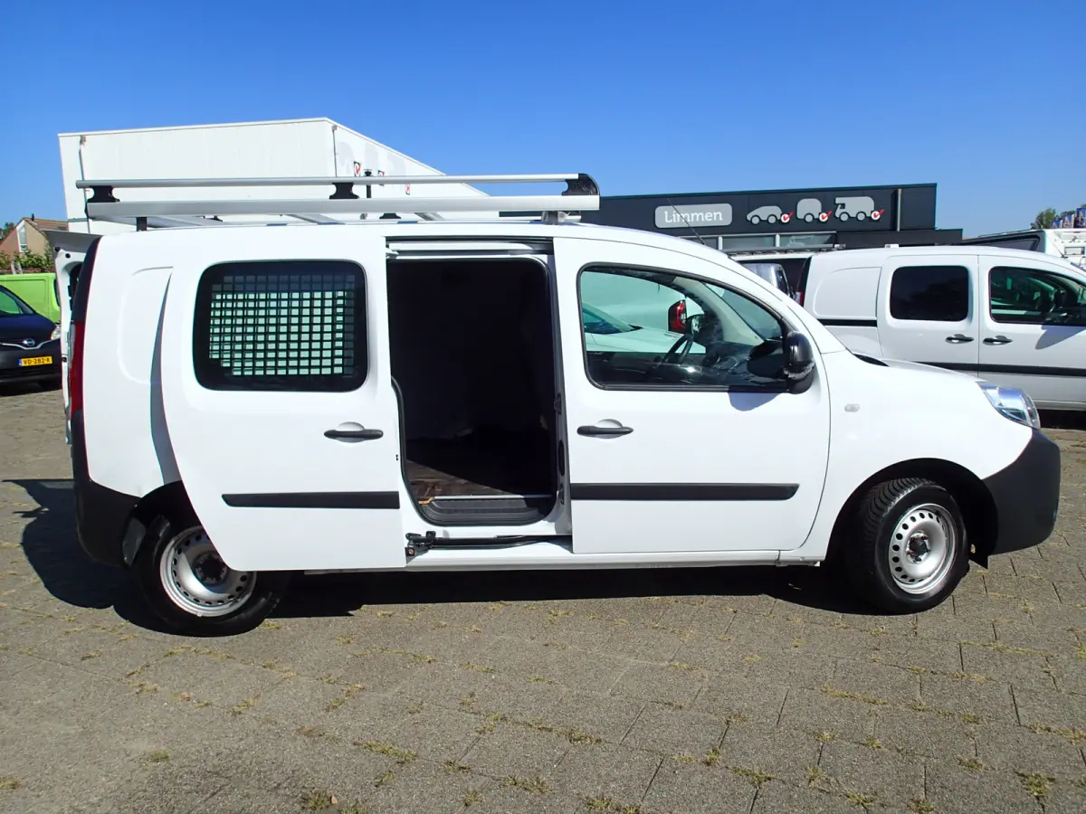 1.5 Blue dCi 95 Comfort Maxi VOORZIEN VAN AIRCO+NAV.+IMPERIAAL !!