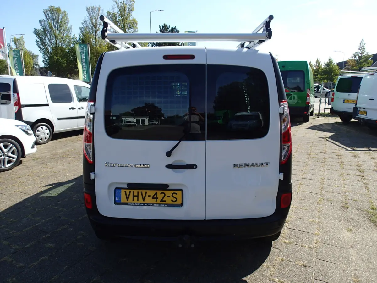 1.5 Blue dCi 95 Comfort Maxi VOORZIEN VAN AIRCO+NAV.+IMPERIAAL !!