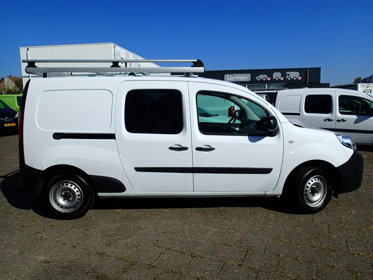 1.5 Blue dCi 95 Comfort Maxi VOORZIEN VAN AIRCO+NAV.+IMPERIAAL !!