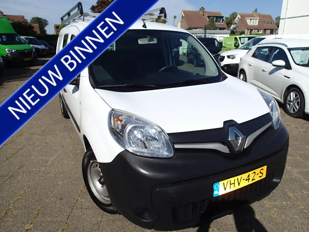 1.5 Blue dCi 95 Comfort Maxi VOORZIEN VAN AIRCO+NAV.+IMPERIAAL !!