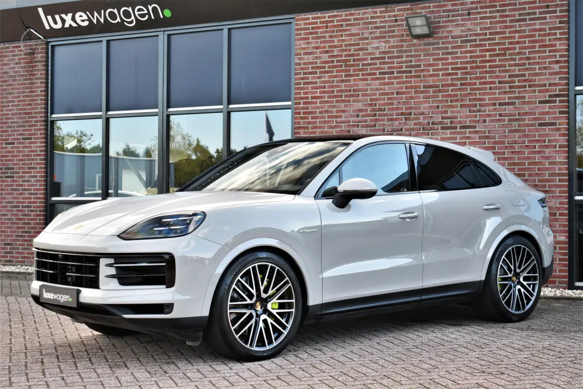 3.0 S E-Hybrid Pano Trekh ACC HUD 360 Chrono 22inch
