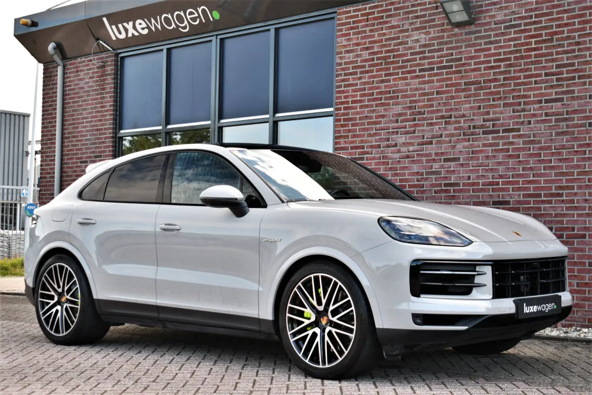 3.0 S E-Hybrid Pano Trekh ACC HUD 360 Chrono 22inch