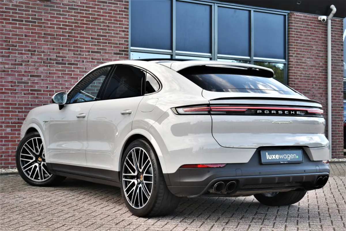 3.0 S E-Hybrid Pano Trekh ACC HUD 360 Chrono 22inch