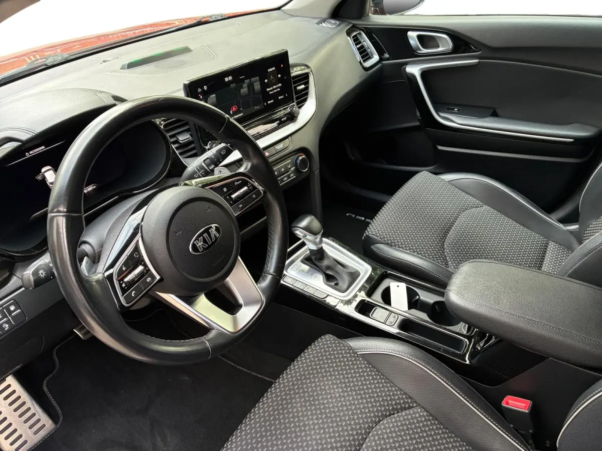 1.6 GDi PHEV DynamicLine