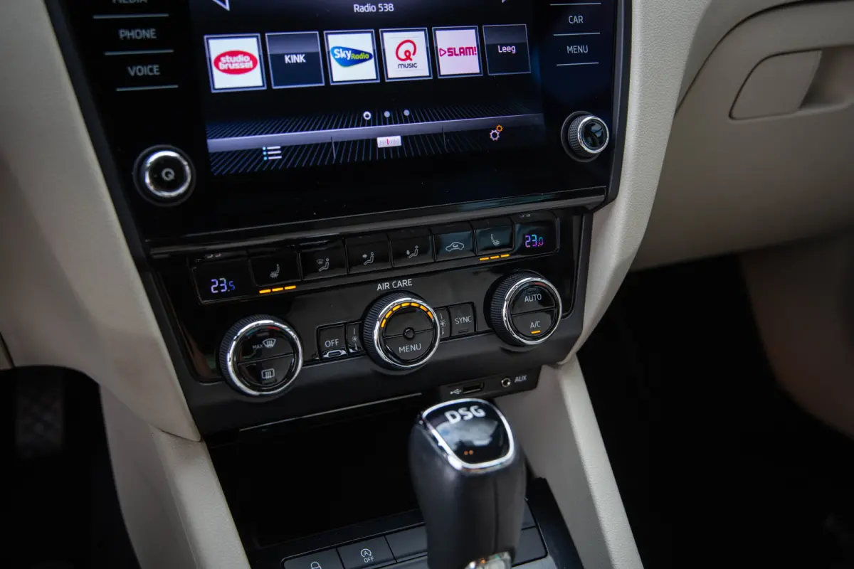 1.4 TSI Greentech Style Business , Trekhaak, Stoelverwarming, Carplay