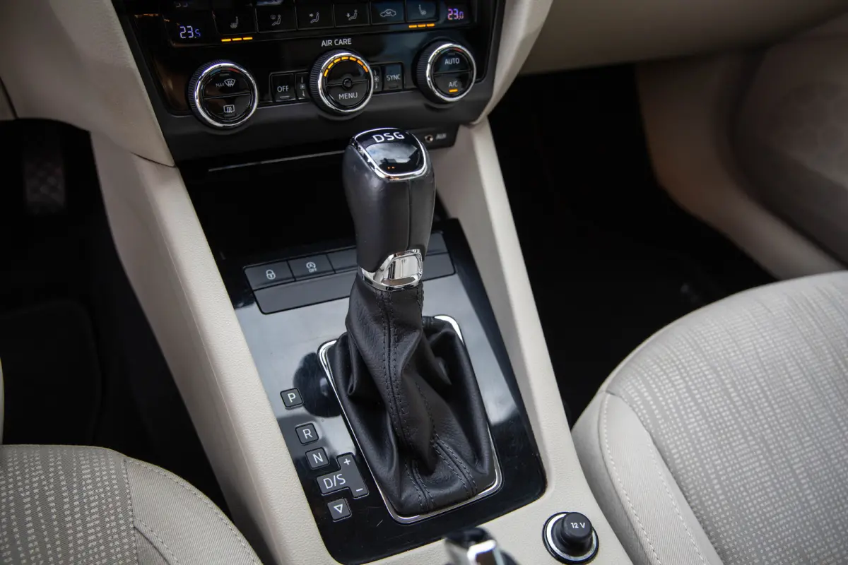 1.4 TSI Greentech Style Business , Trekhaak, Stoelverwarming, Carplay