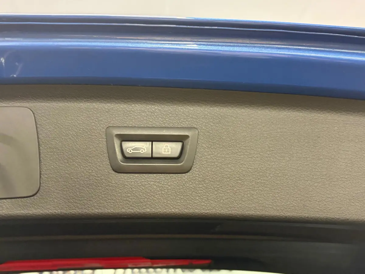 225XE Active Tourer*Plug-In Hybride*M-Sport*Head-Up*Pano*Leer*Winterpakket*Camera*