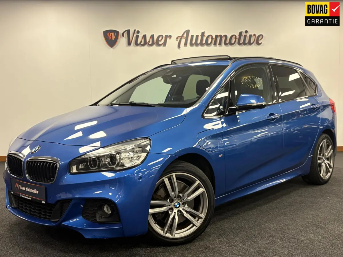 225XE Active Tourer*Plug-In Hybride*M-Sport*Head-Up*Pano*Leer*Winterpakket*Camera*