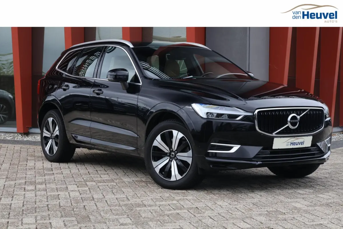 T8 Recharge AWD Momentum | Leder | Panoramadak | Parkeercamera | Keyless