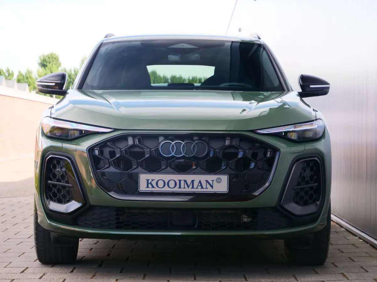 2.0 TFSI e-hybrid quattro S edition 299 Pk Automaat NIEUW MODEL Stoelverwarming / Pano-dak / Adaptive Cruise / Camera's