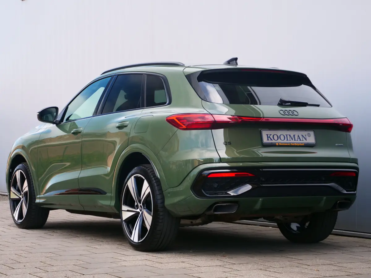 2.0 TFSI e-hybrid quattro S edition 299 Pk Automaat NIEUW MODEL Stoelverwarming / Pano-dak / Adaptive Cruise / Camera's