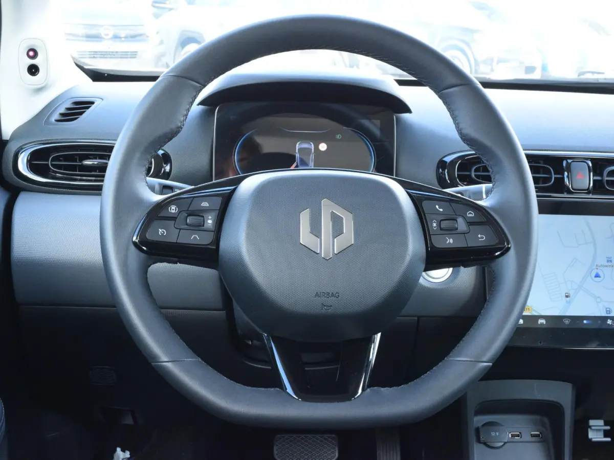 Design 37.3 kWh | 265 KM ACTIERADIUS |