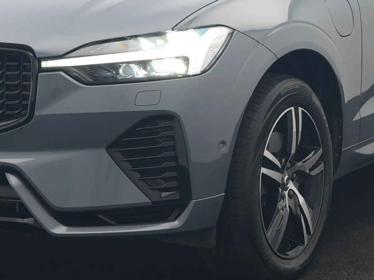 T6 AWD R-Design PHEV 340pk Dealer O.H. | Panodak | Adaptive Cruise | Head Up | 360 Camera | Harman / Kardon | Lederen Sportstoelen Memory & Verwarmd | Stuur Verwarmd | Google Assistent | Key