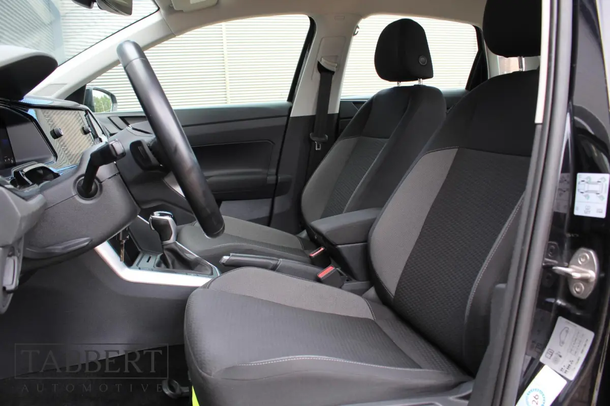 1.0 TSI Life Automaat Zwart BTW