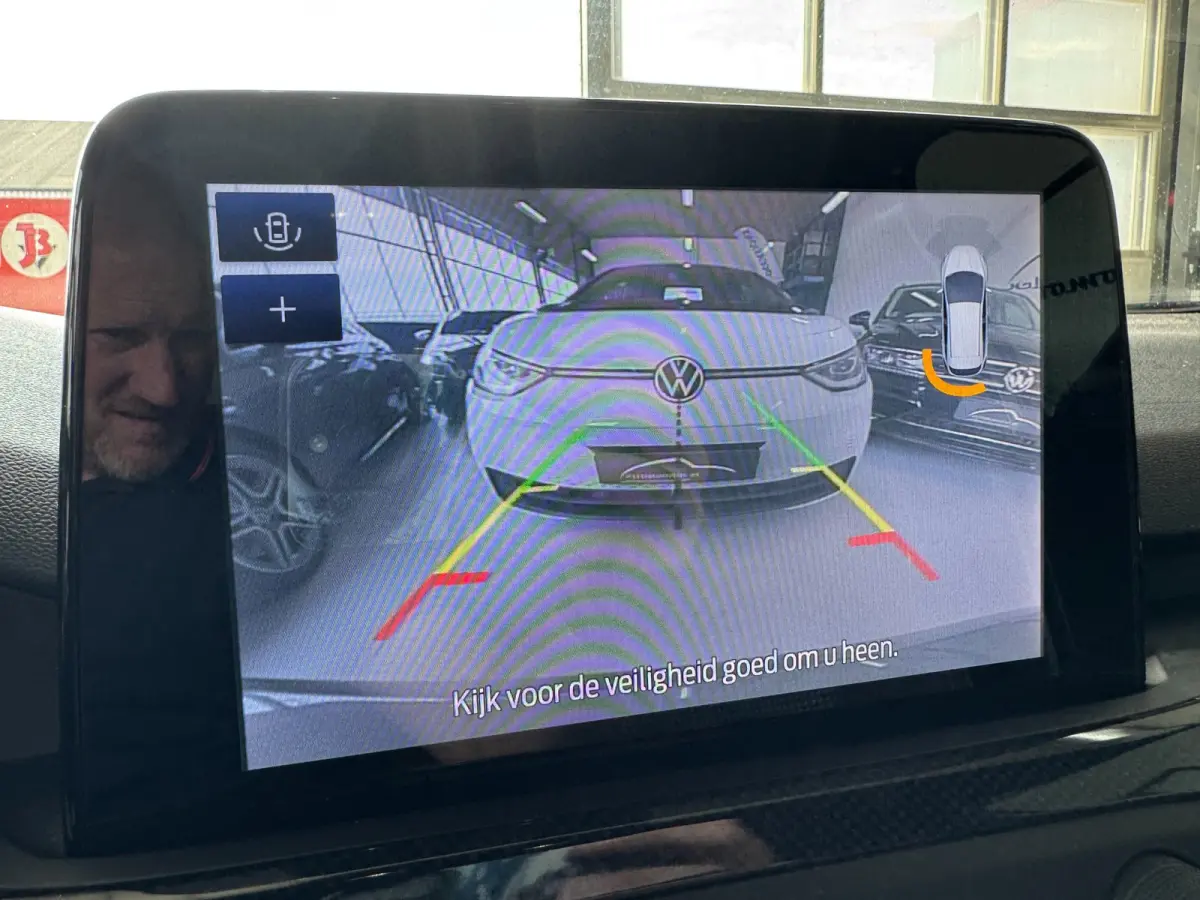 1.0 EcoBoost Titanium Business **CARPLAY + KEYLESS + WINTER PACK + CAMERA****