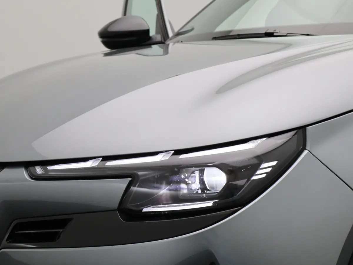 Elettrica Veloce 54 kWh 280 PK! | Sperdifferentieel | Sabelt Kuipstoelen | Camera | Parkeersensoren Voor en Achter | 20" Lichtmetalen Velgen | Elektrische Kofferklep | Stoelverwarming | Elek